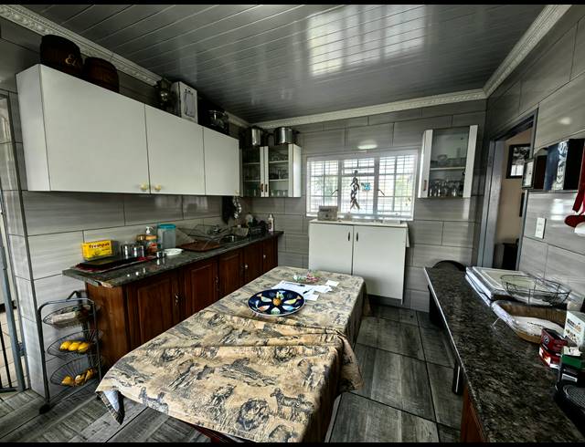 3 BEDROOM FREEHOLD FOR SALE IN VERWOERDPARK